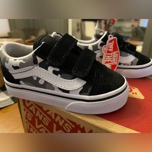 Vans Toddler Old Skool V Primary Camo Velcro sneaker